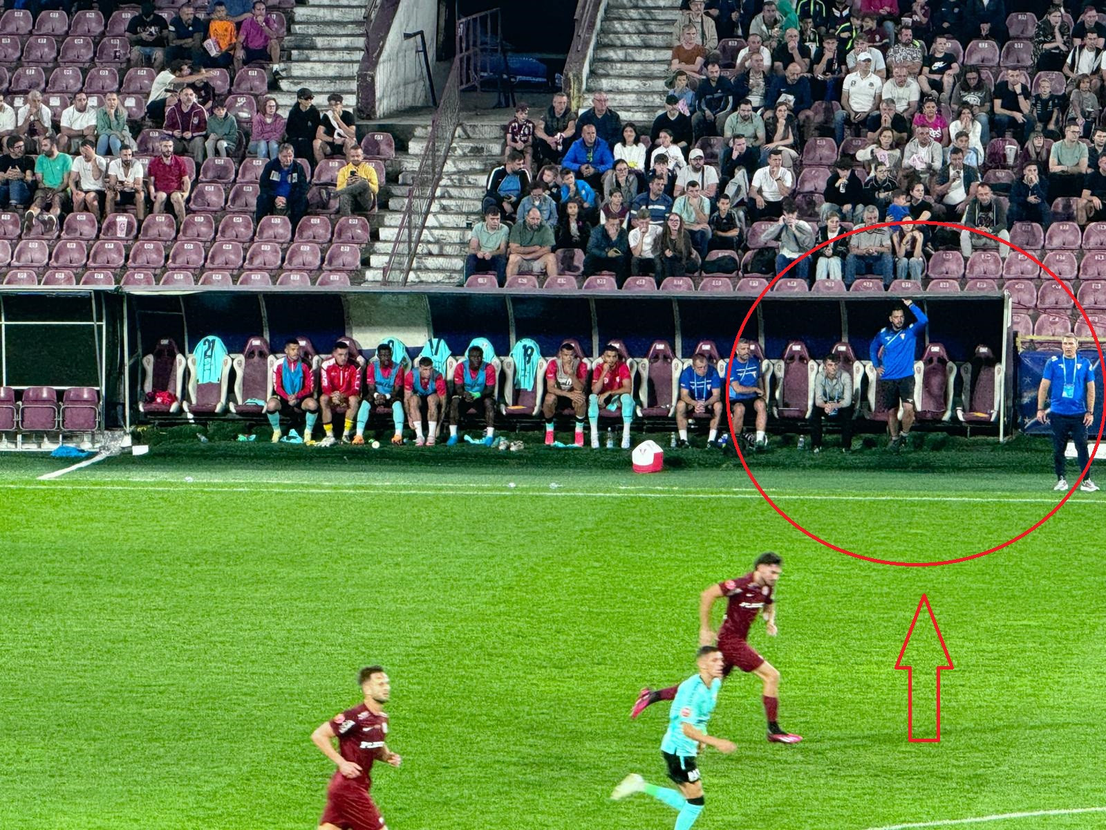 Mircea Rednic nu s-a prezentat la meciul cu CFR Cluj! Cine i-a luat locul